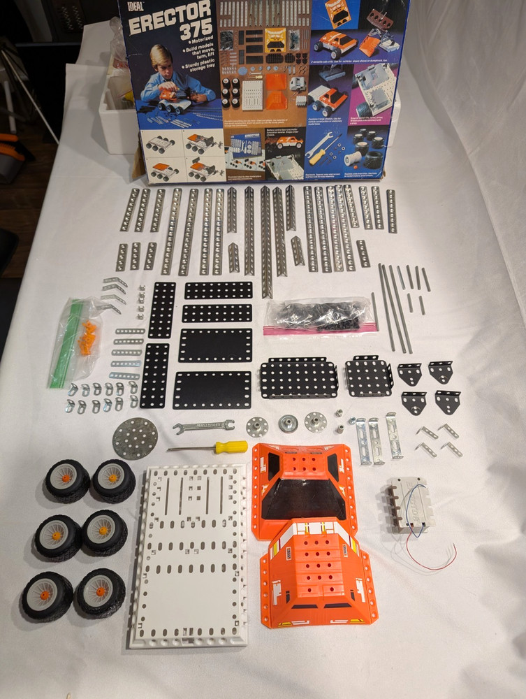 Vintage 1981 Ideal Erector Set 375 Motorized Construction Mostly Complete