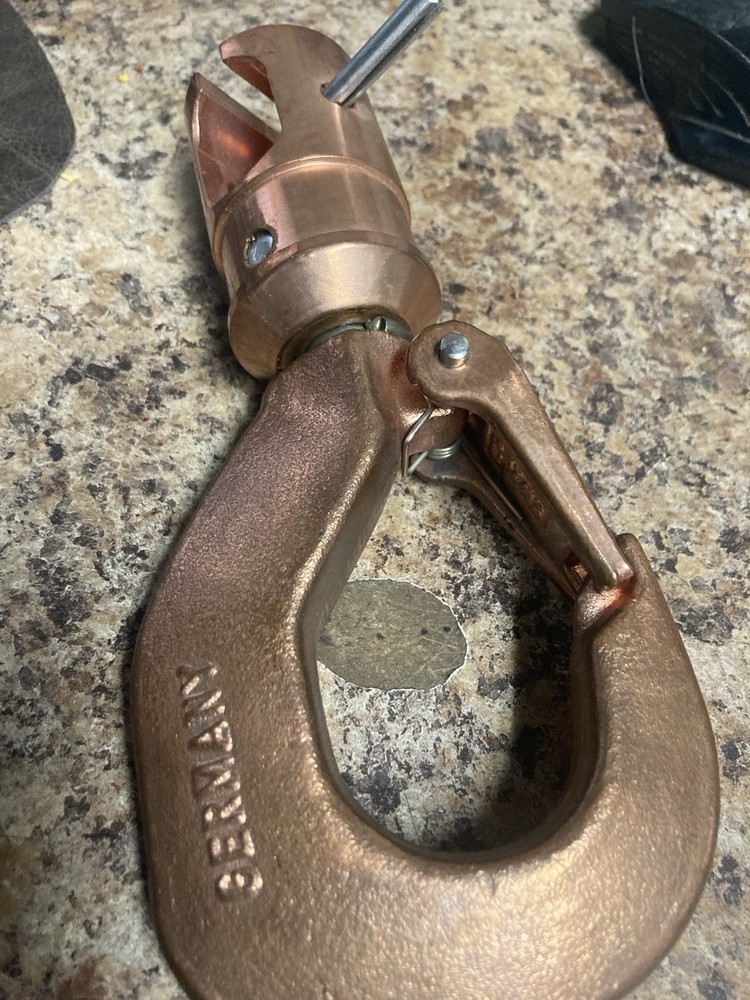 Spark Resistance Hoist Hook Germany