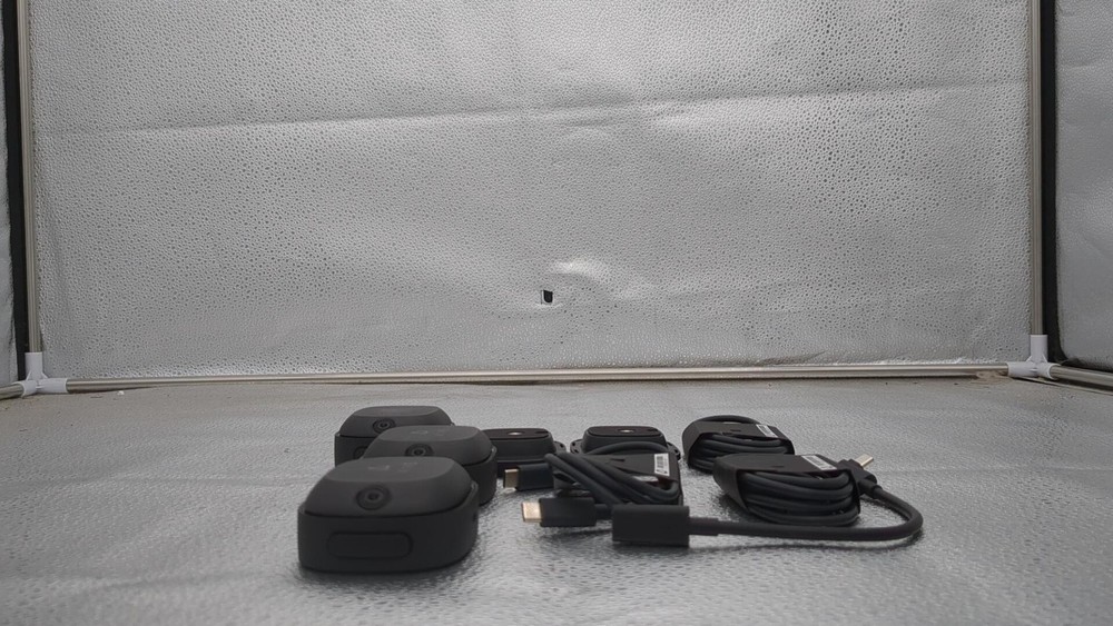 *PROBLEM* Htc Vive Ultimate Tracker 3 Pack + Dongle - Vr Full Body Tracking