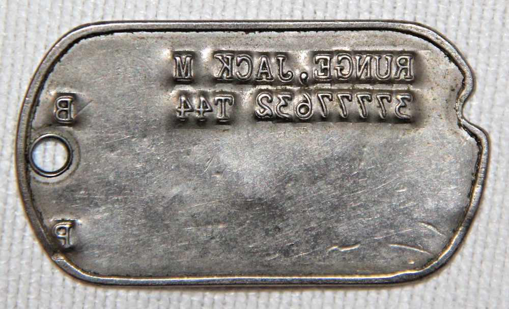 ORIGINAL WWII NAMED DOG TAG
