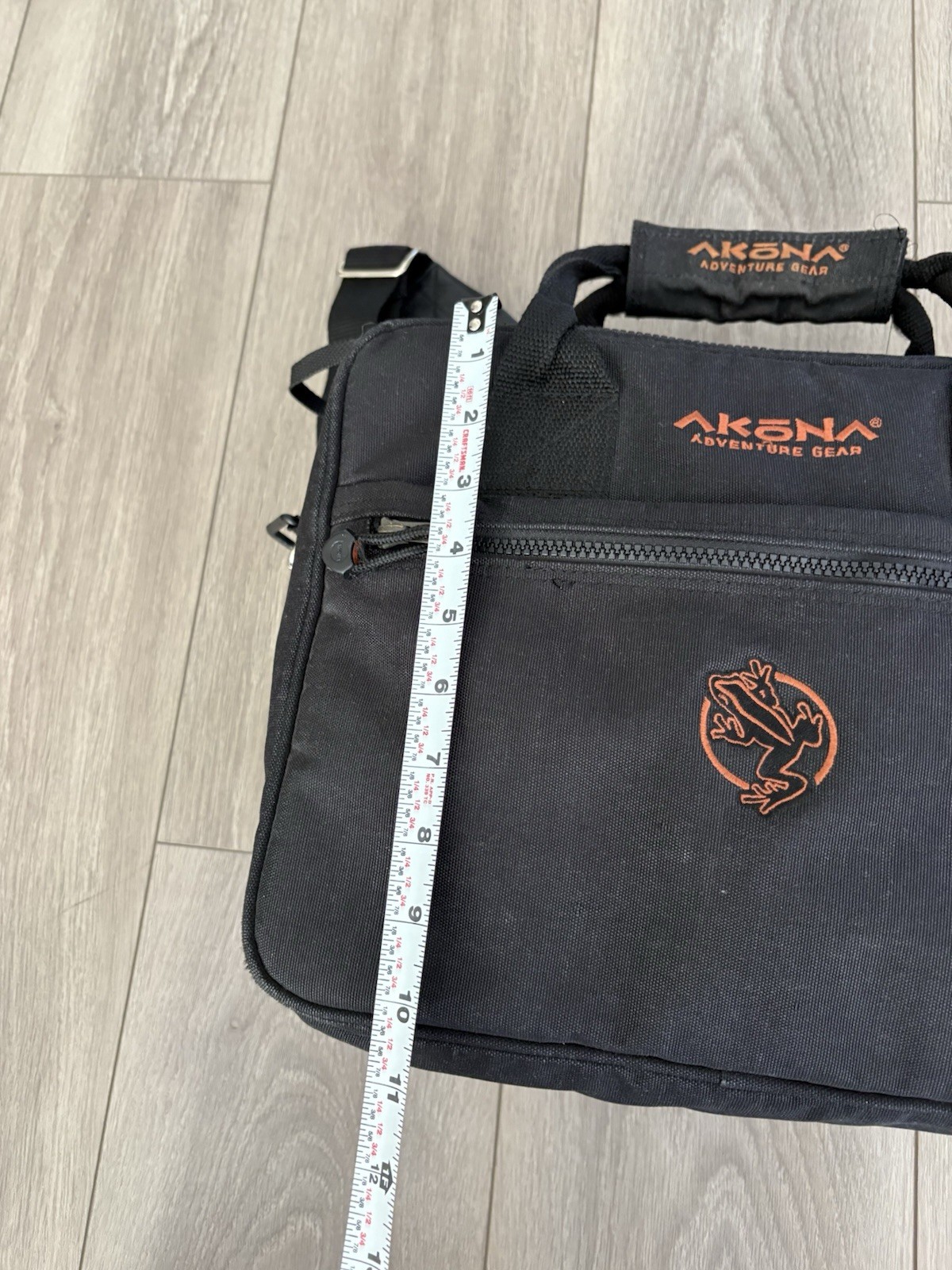 Akona Adventure Gear Canvas Bag