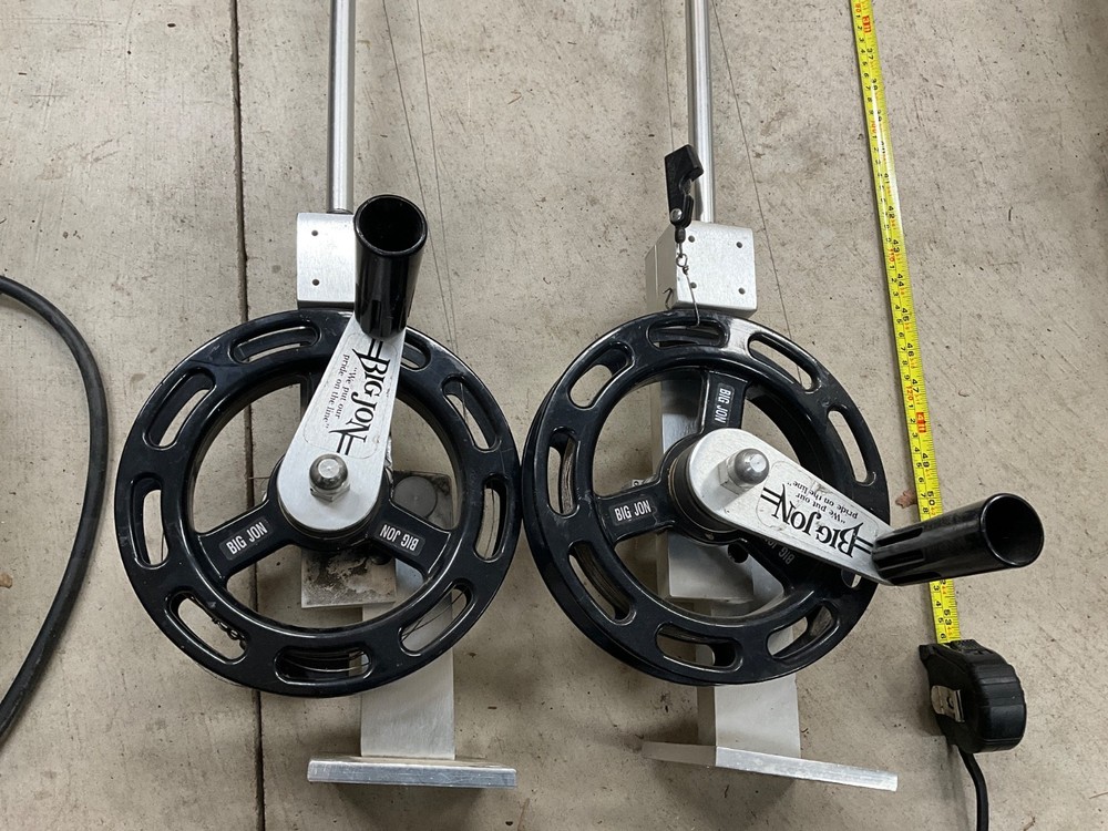 Big Jon Manual Downriggers (2) - Adjustable booms, horizontal and vert settings