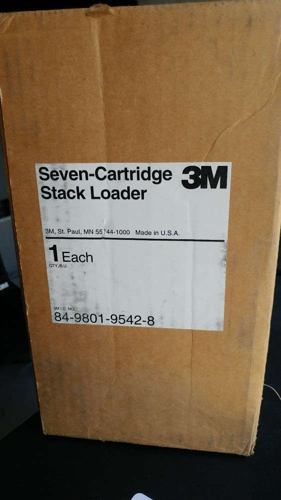 3M, OEM,  7 CARTRIDGE-STACK/FEEDER  LOADER, COMPUTER TAPE, DLT,  NIB