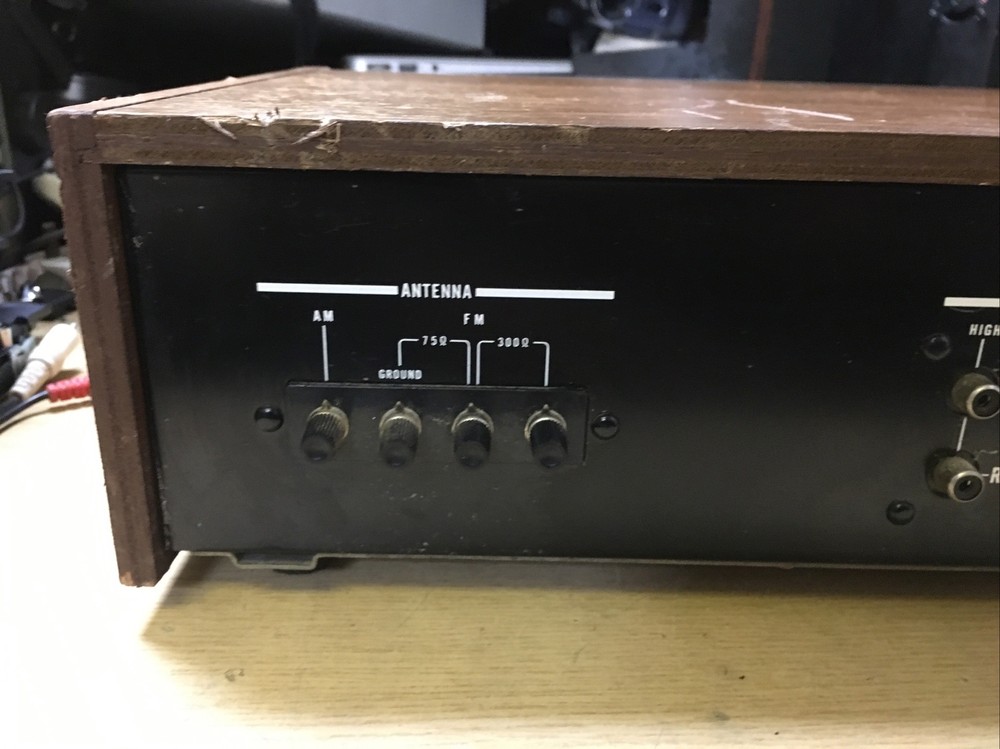 SONY ST-5066 AM / FM tuner