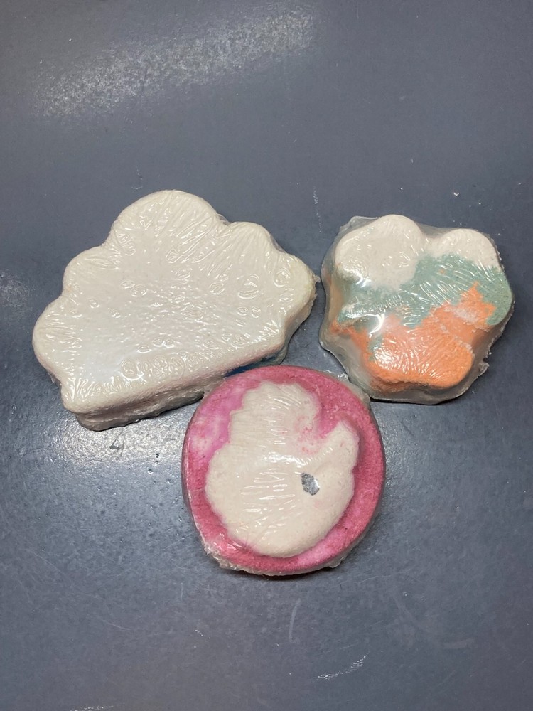 Bubbly Belle 3 piece bath bomb lot