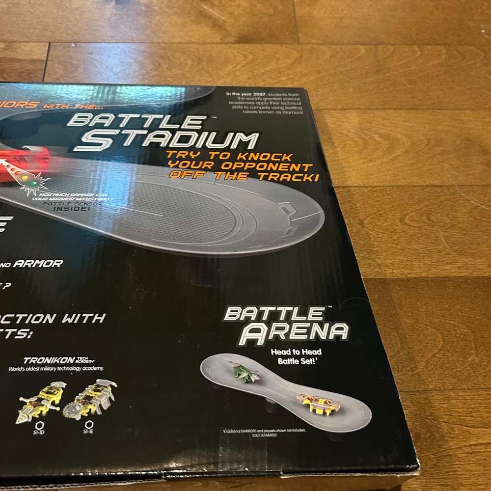 HEXBUG Warriors Battling Robots Battle Stadium with Caldera, and Tronikon