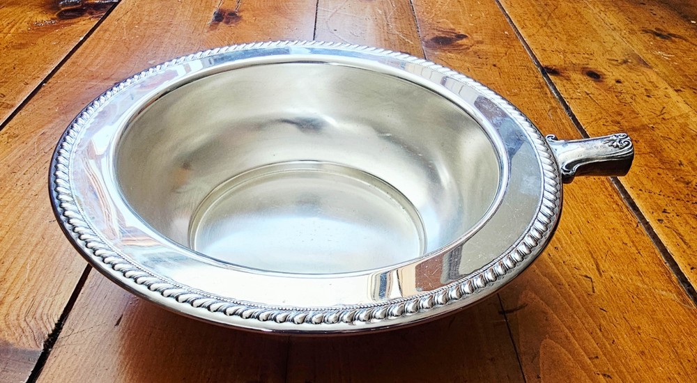 Sheridan Serving Covered Dish 2 QT Pyrex Chafing Stand + Burner Silverplate