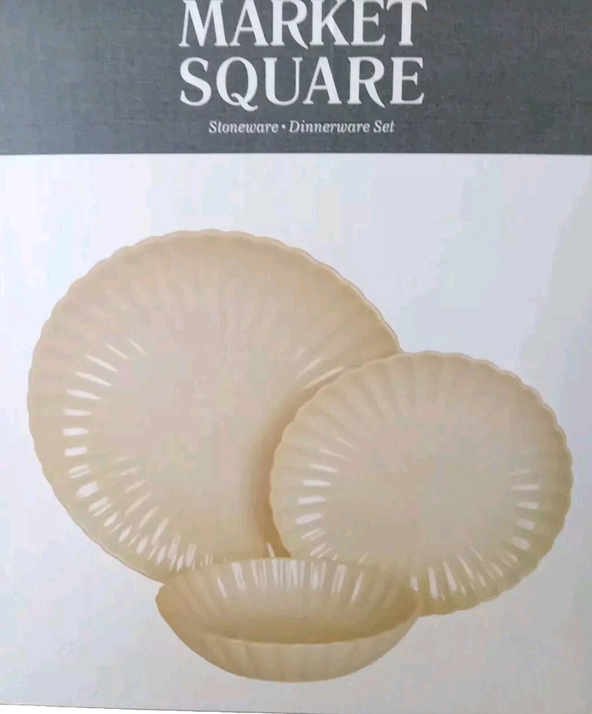 Market Square 12 Pc Dinnerware Set Stoneware Scalloped Edging Microwave Safe