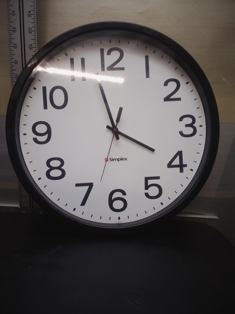 Simplex Visiplex TS-CLK-1462 Wireless Analog Wall Clock 13" Black Case