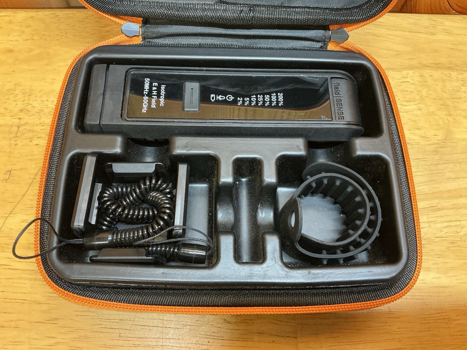 Field Sense 60 Personal 5G RF Monitor 50MHz-60GHz FS60