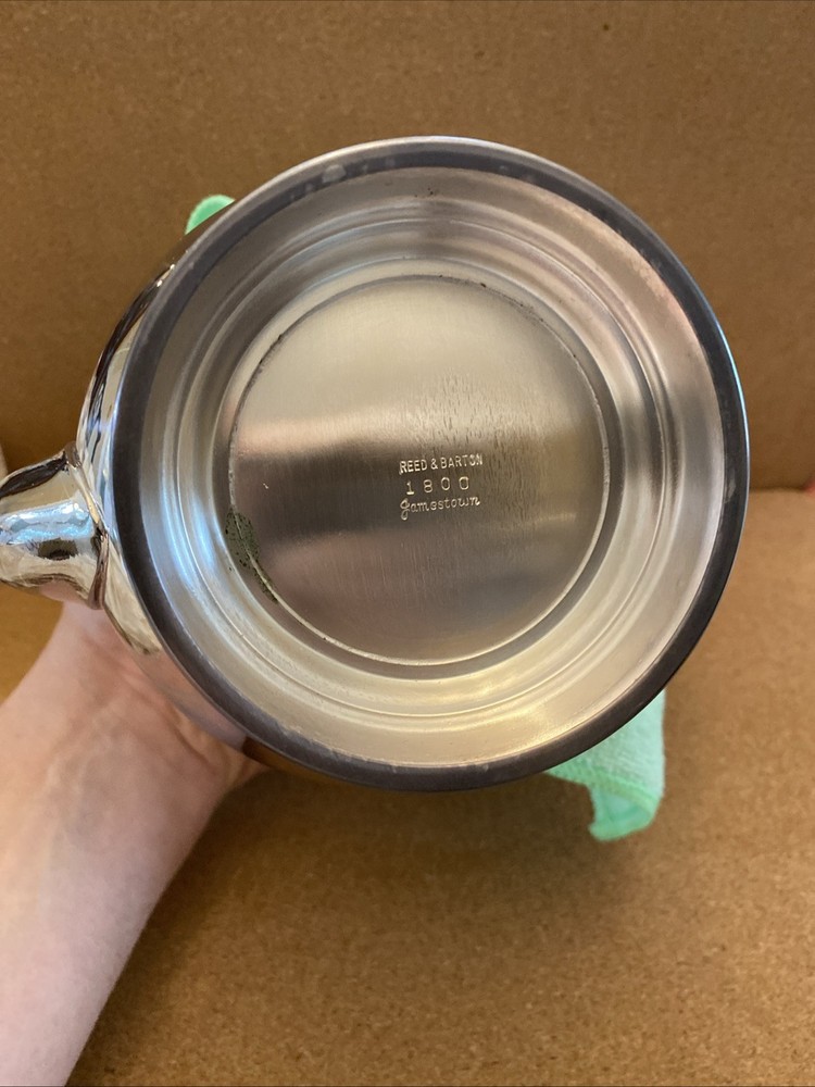 Reed & Barton Silverplated Coffee Pot Jamestown 1800 Pineapple top
