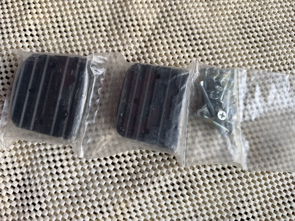 DW 5000 Accelerator Double Pedal Heel Plates. Pair