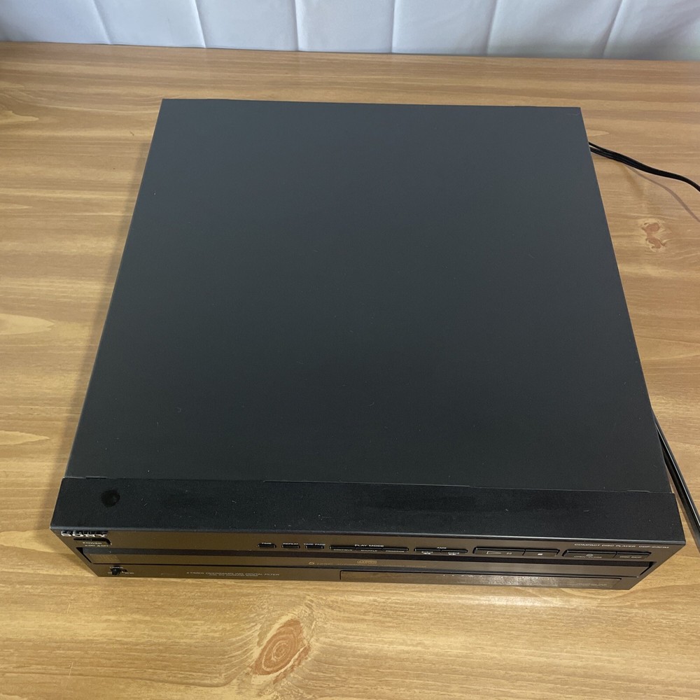 Sony 5 Disc CD Changer Model CDP-C301M With Remote