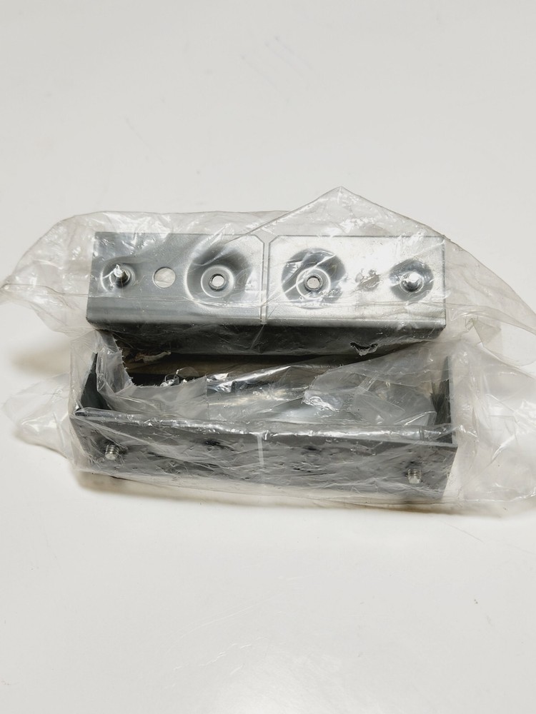 Raceway Duct Fitting Blank End Steel Silver 2pk