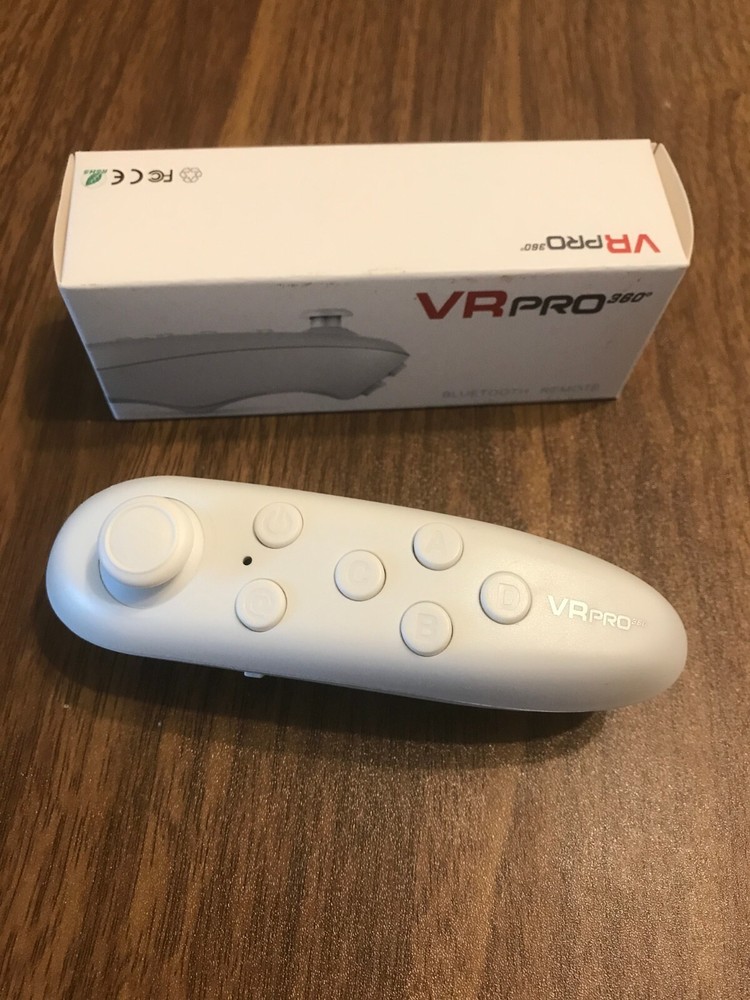 VRpro360 with Bluetooth remote and headphones