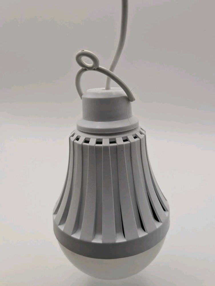 USB LED LIGHT BULB WITH DIMMABLE SWITCH BRAND NEW