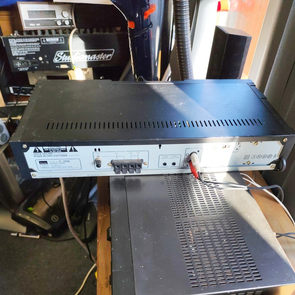 Sansui T-700L