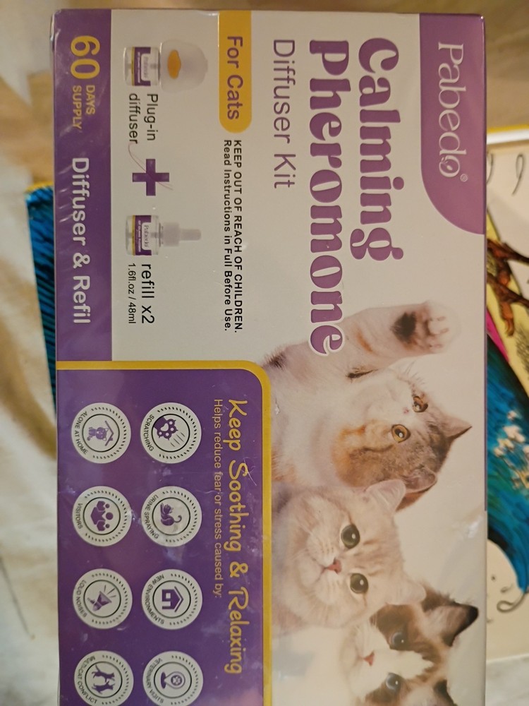 Pabedo Calming pheromone Diffuser Kit And 2 Refills for cats