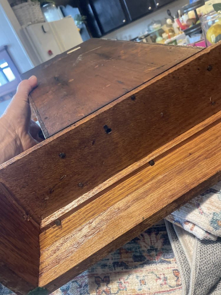 Walnut Late 19Th Century Gingerbread Mantel Clock