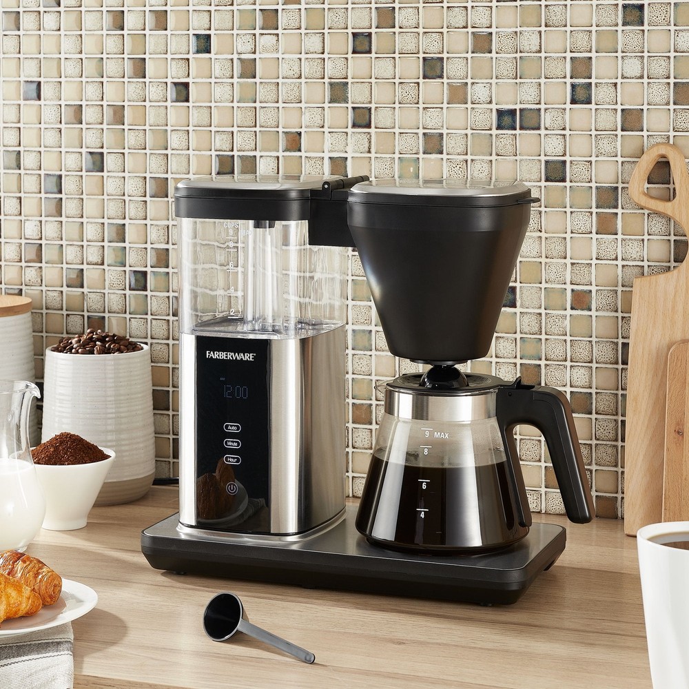 Farberware 9 Cup High Temperature Drip Coffee Maker 1.35 Liter Capacity Black