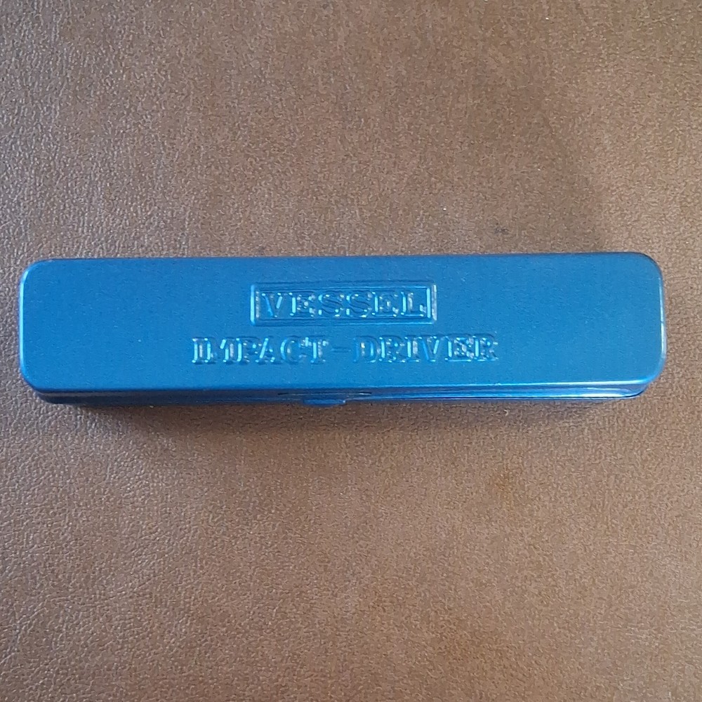 Vessel 2500 Impact Driver Silver Blue with 4 Bits and Blue Case