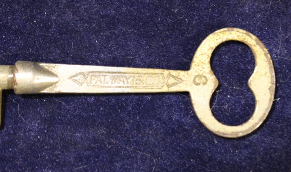 10 Skelton Keys Some Named TRA16