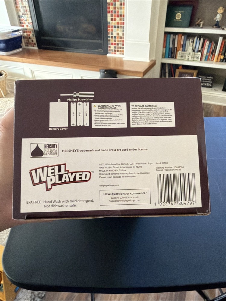 Hershey's Chocolate Drink Maker Includes Machine & 2 Paper Cups New/Sealed