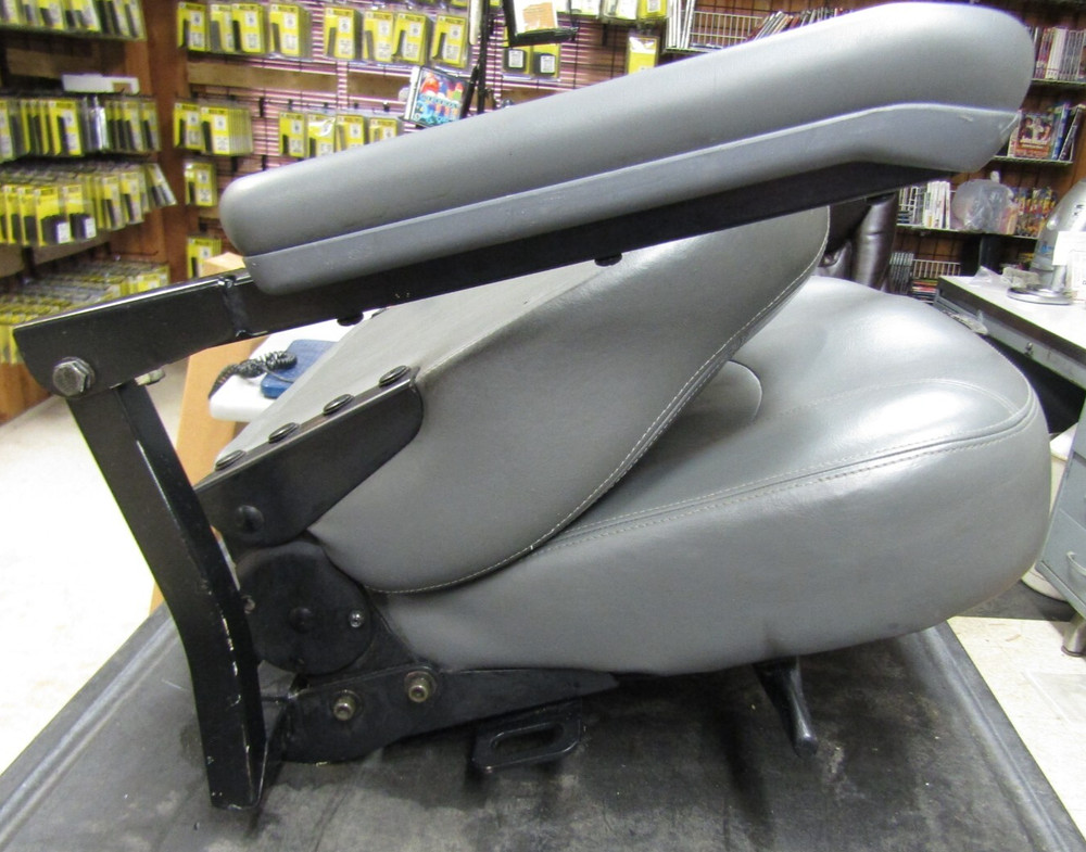 Rascal 600 Mobility Scooter Seat with Arm Rests