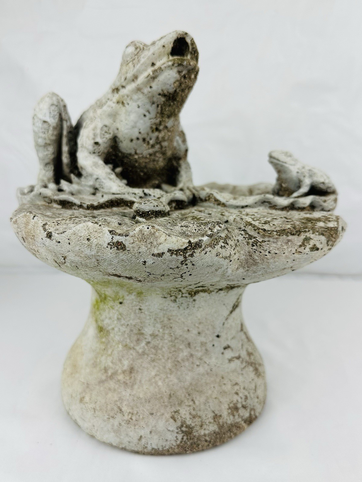VTG 31lb Concrete Pond Spitter Fountain Accessory Mom & Baby Frogs Lilly Pad 12”
