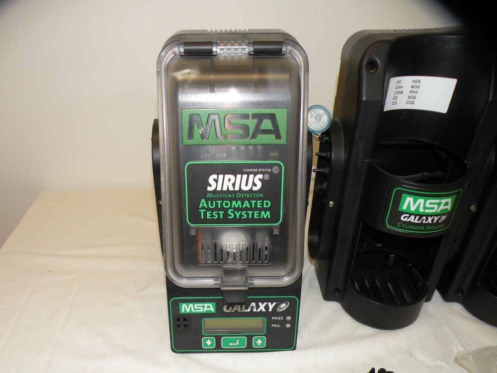 MSA SIRIUS MULTIGAS DETECTOR MSA GALAXY AUTOMATED TEST SYSTEM & CYLINDER HOLDERS