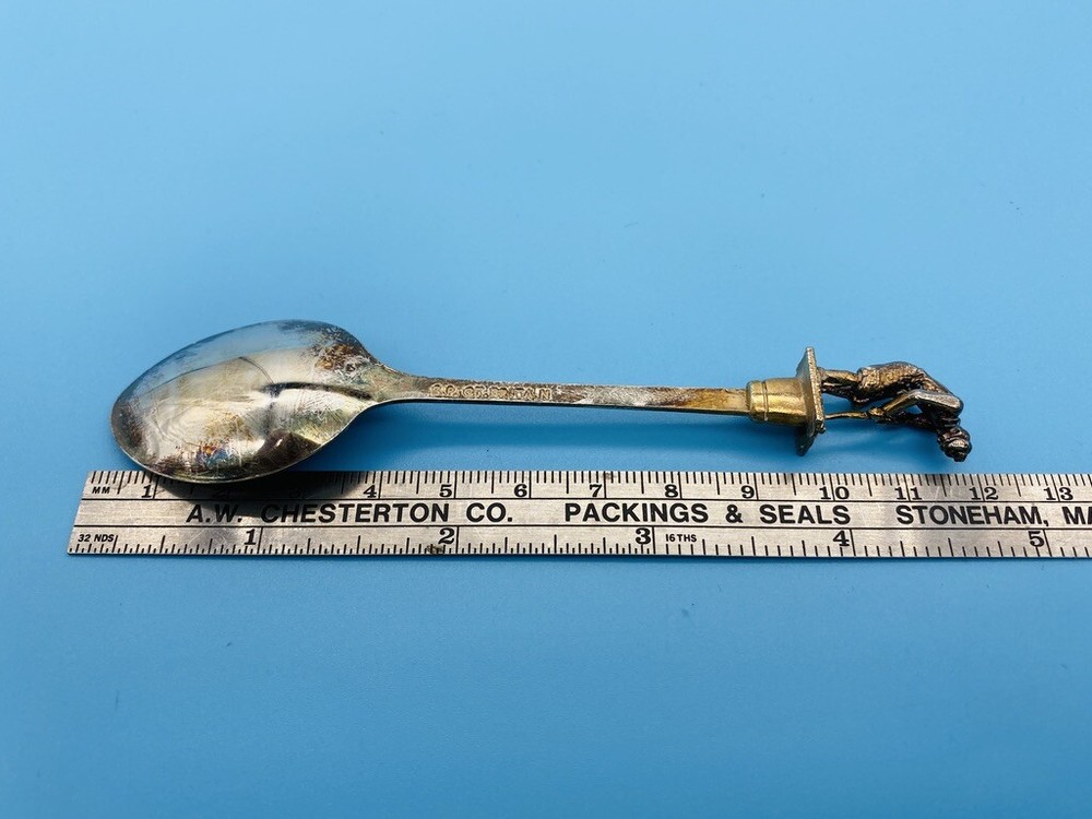 Vintage 4-3/4" Silverplate Great Britain Golfing Souvenir Spoon 4.75"