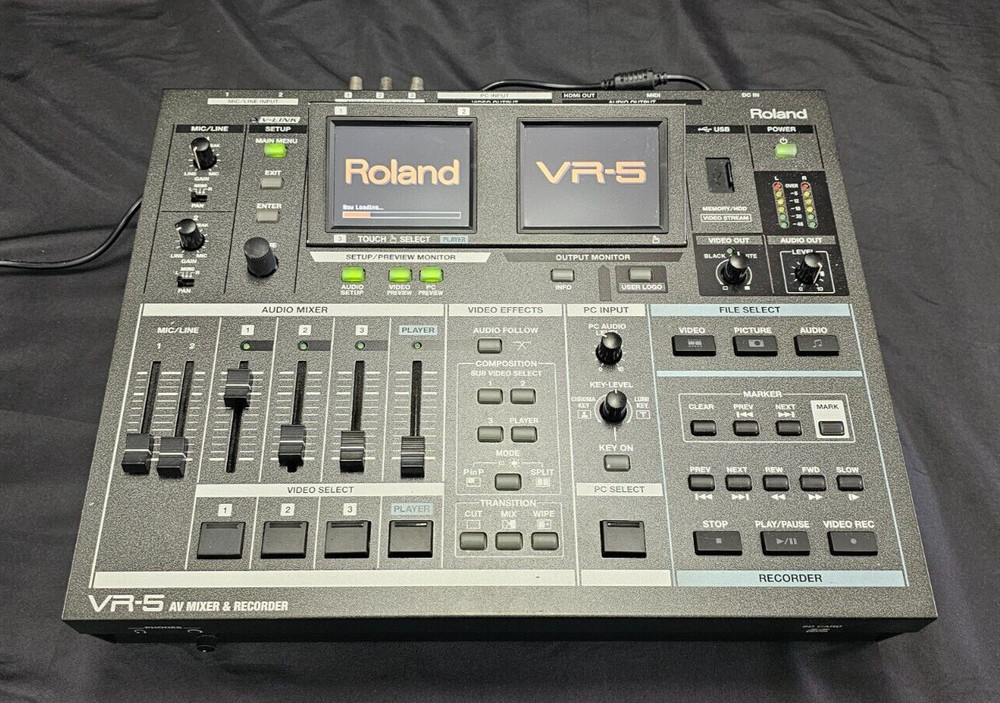 Roland VR-5 AV Mixer & Recorder - READ DESCRIPTION