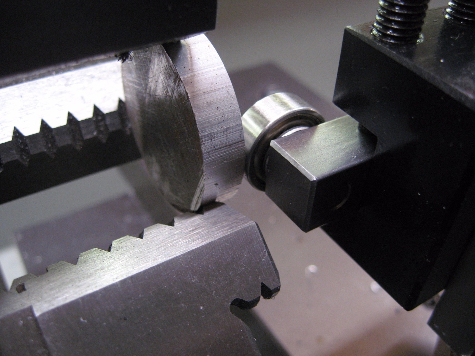 Small Stock Centering Tool, Lathe Bump Roller, Truing Tool. 0XA, AXA, BXA, 1/2"