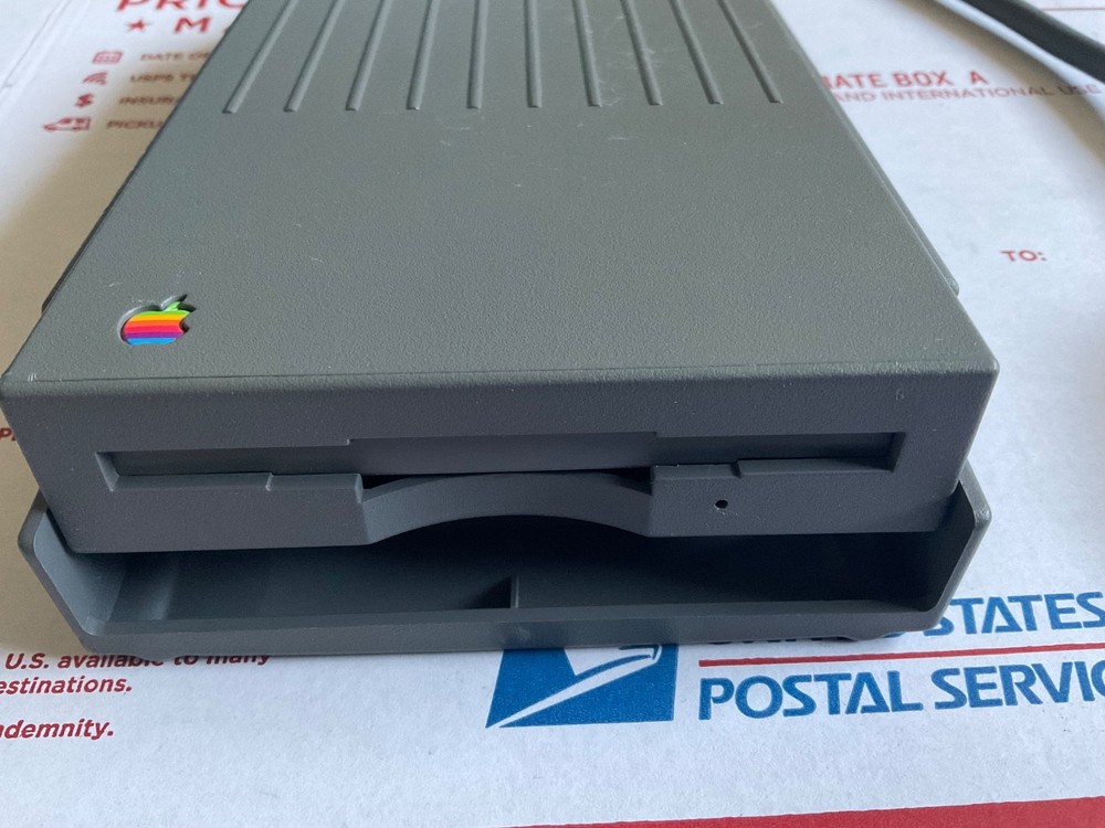 Apple Macintosh HDI-20 External 1.4MB Floppy Disk Drive -Untested