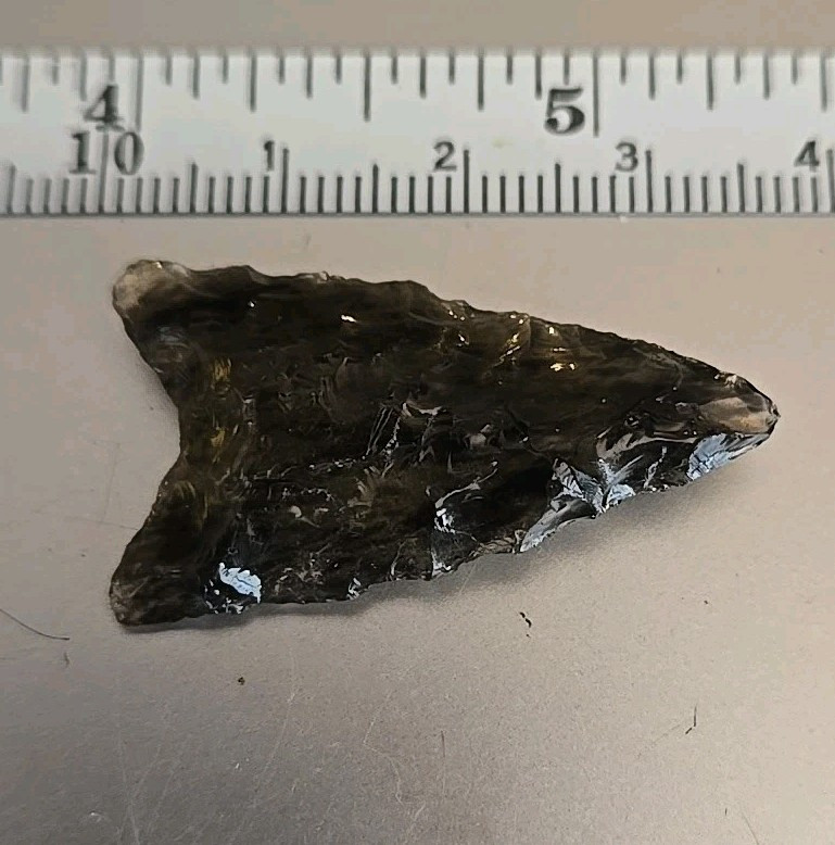 black obsidian arrowhead