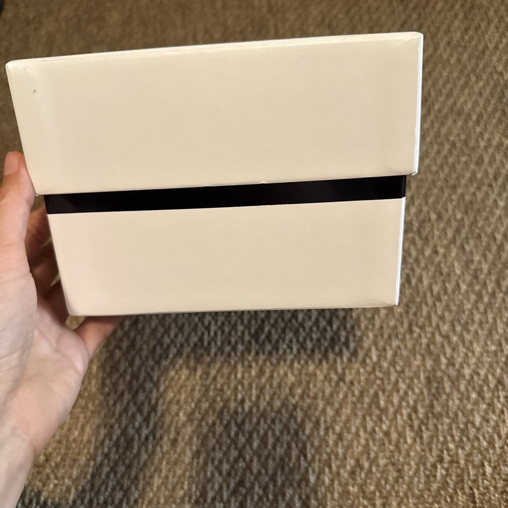 Authentic Givenchy Shoe Box Luxury Gift Box Shoes Storage Box Empty Packaging