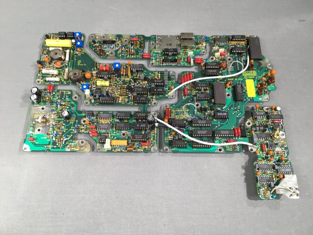 Fluke Synthesizer 798173 Rev P Board Panel Logic