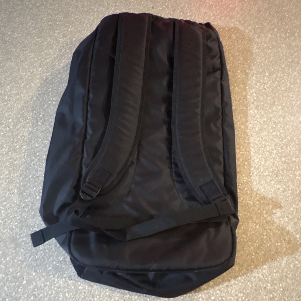 adidas Black Polyester Gym Bag Drawstring Zip Adjustable Strap 2 Pockets