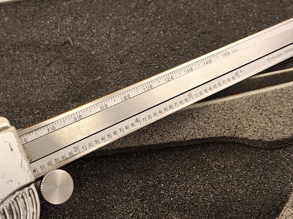 Vtg Mitutoyo 505-712 Dial Caliper in Case
