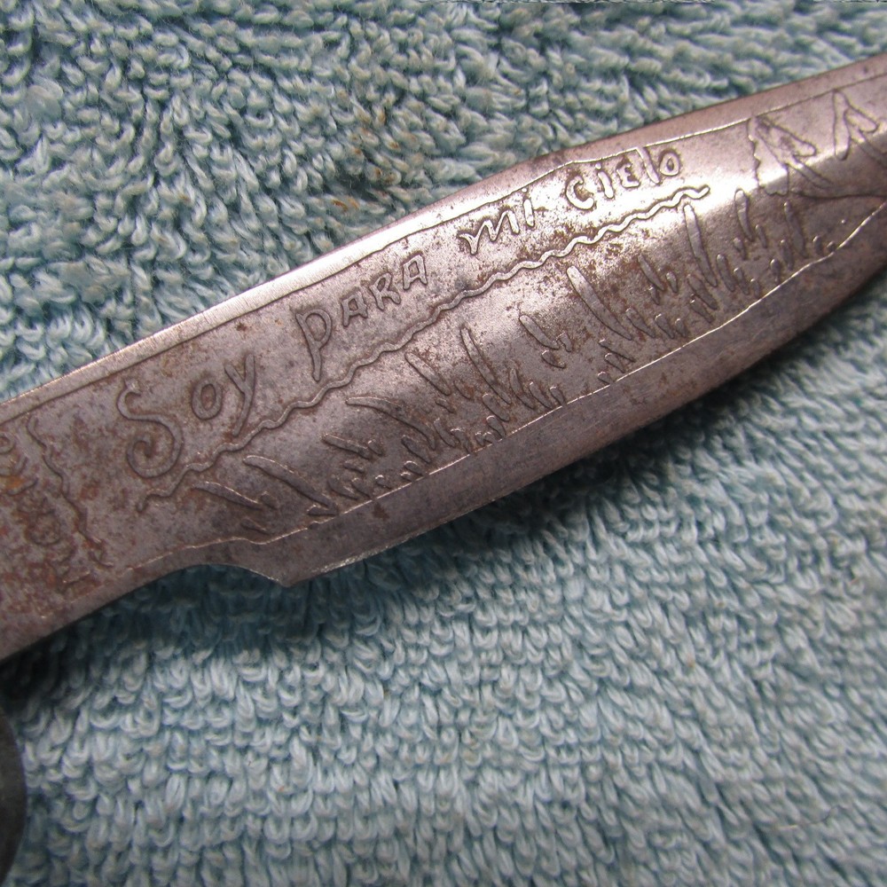 Spanish Marking / Birds Head Fixed Blade Knife
