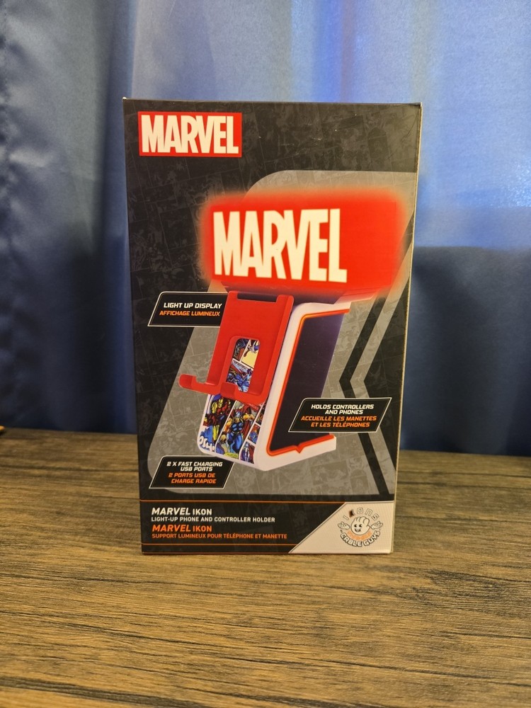 Marvel: Logo Ikon Light-Up Phone and Controller Stand