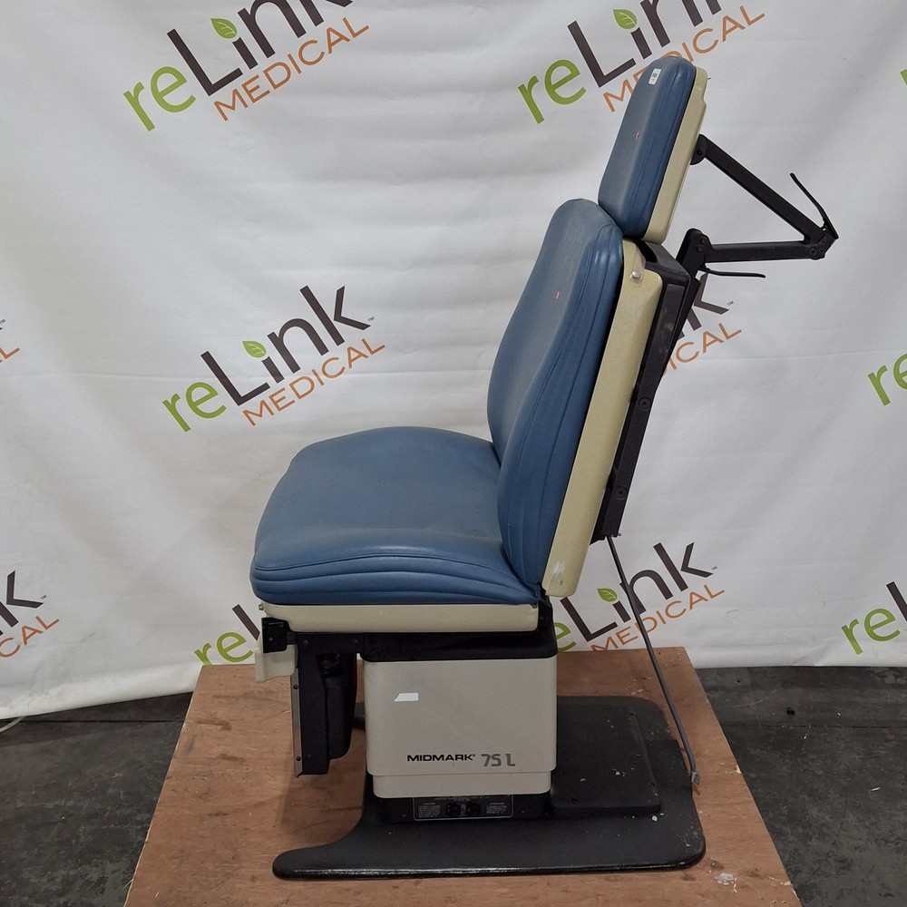 Midmark 75L Exam Chair