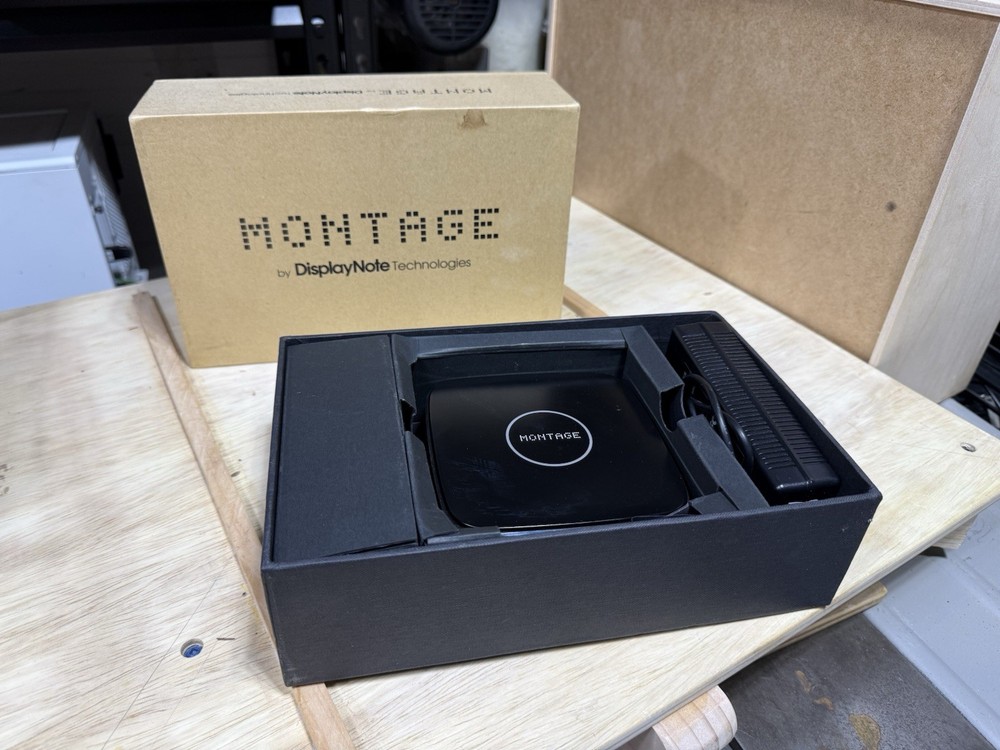 Clear Touch DisplayNote Montage