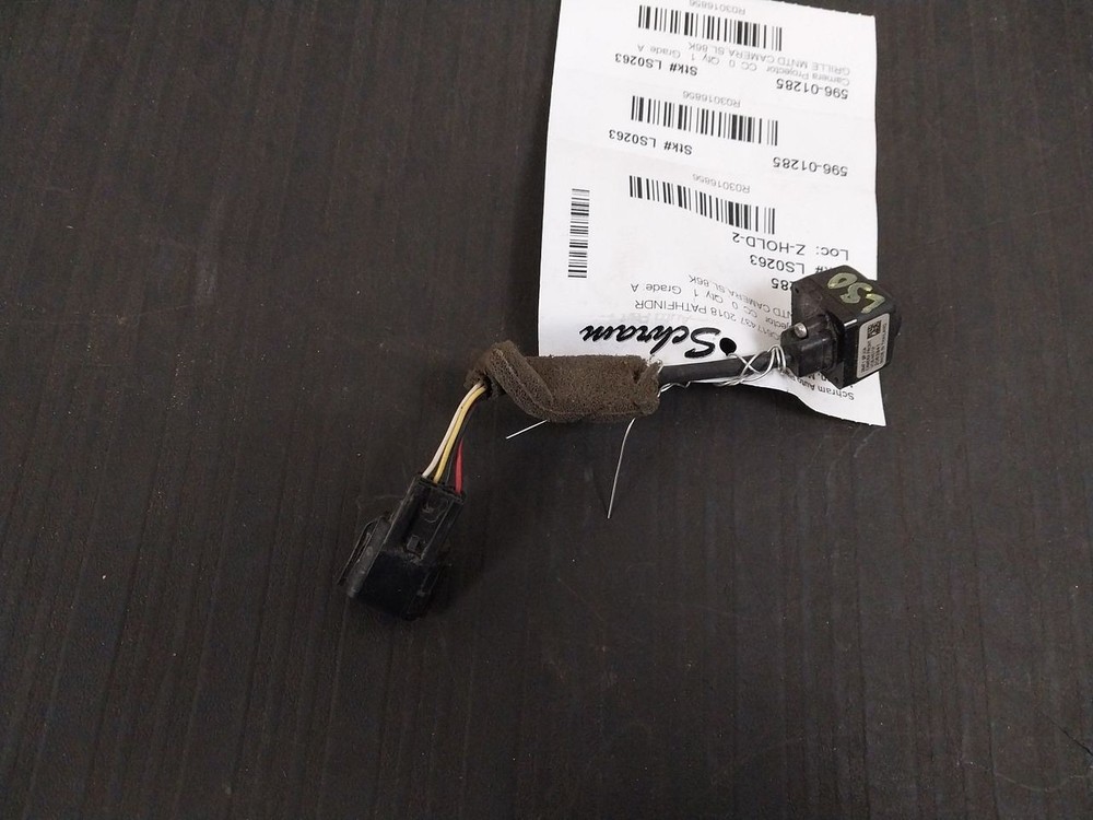 Camera/Projector Front View Camera Fits 17-18 PATHFINDER 3016856