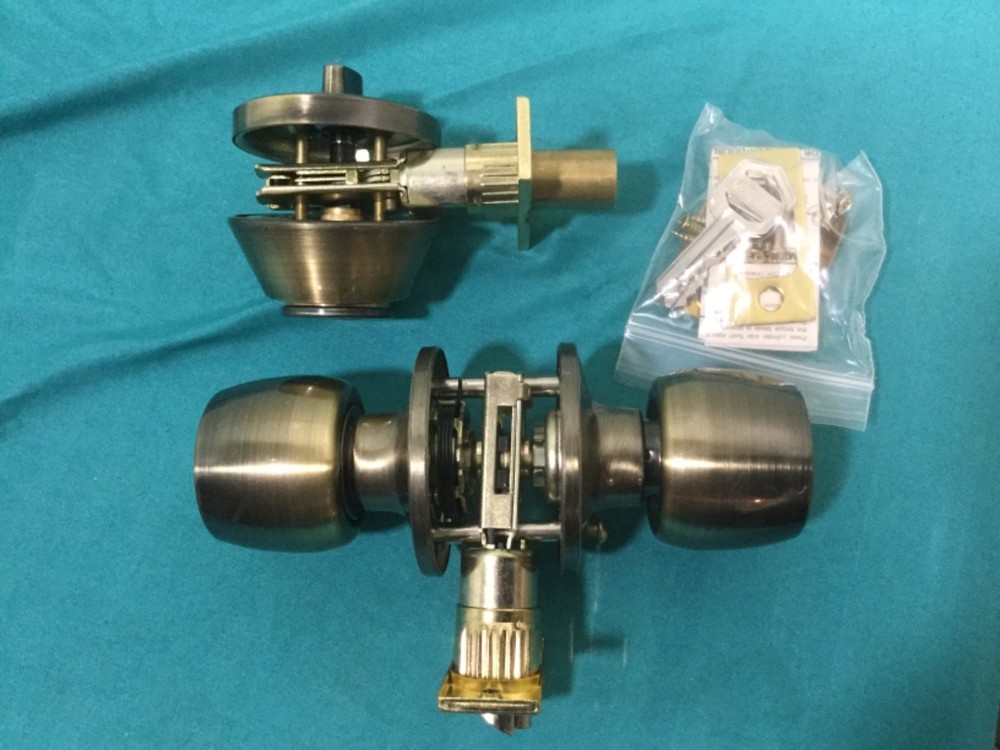 EZ Set Entry Lockset & Single Cylinder Deadbolt - Locksmith