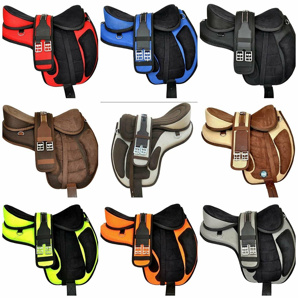 Synthetic Treeless Saddle FreeMax saddle