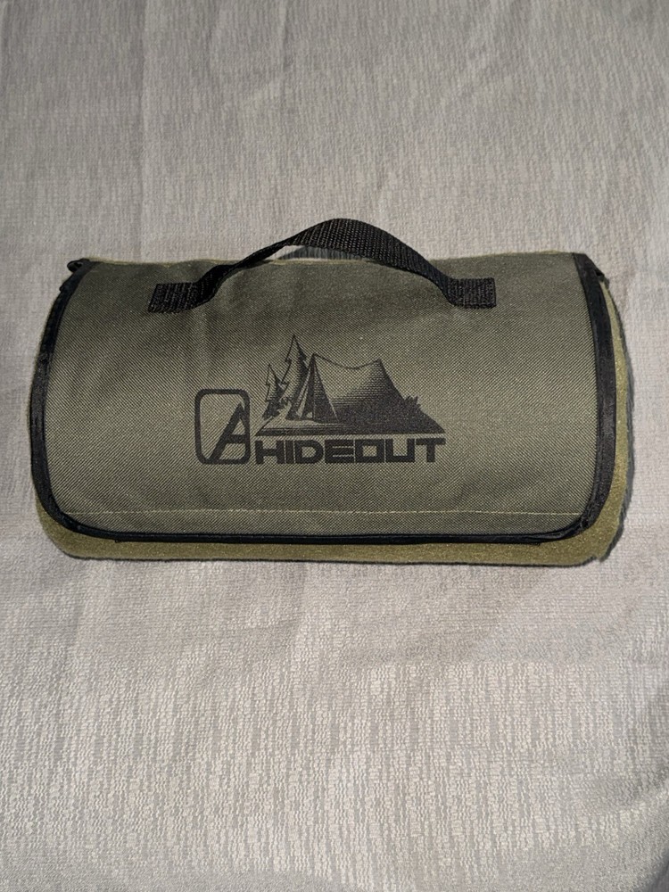 Hideout Extra Large Camping Blanket Olive & Black Polyester Outdoor Foldable