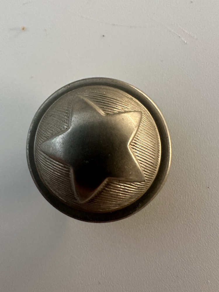 VINTAGE TEXAS STAR MILITARY BUTTON (2j)