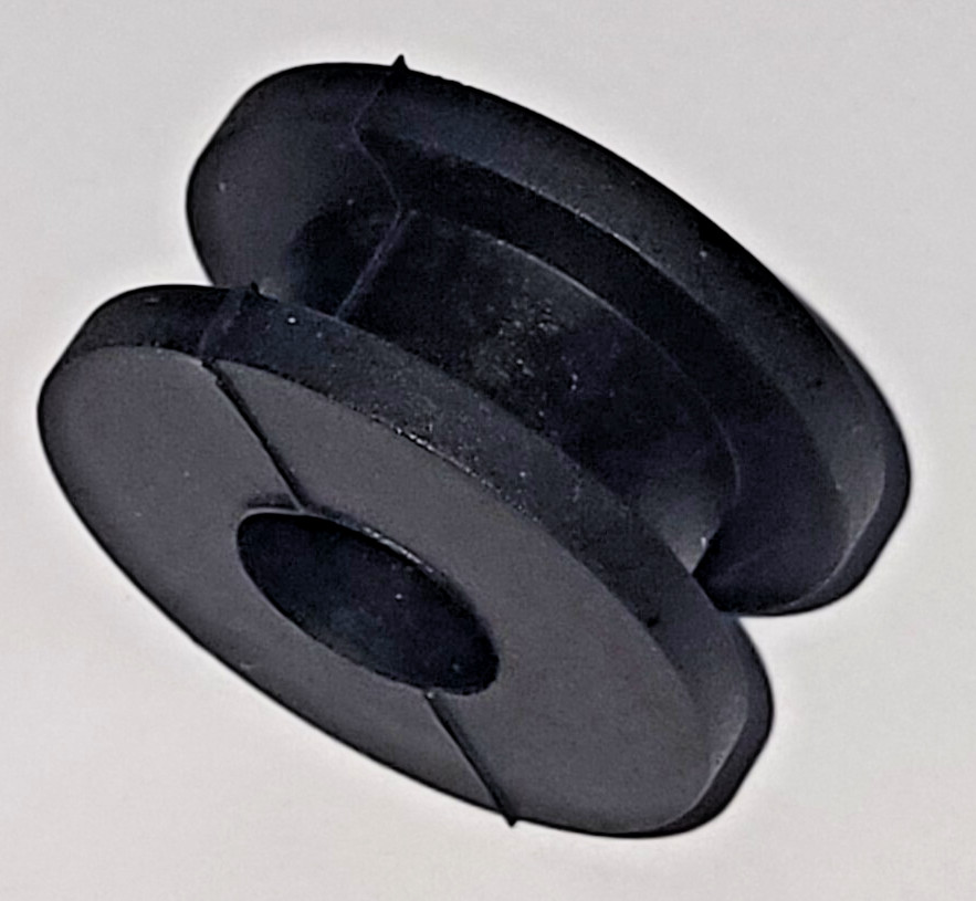 SUZUKI 250 QUADRACER LT250R, LT500R 500 QUADZILLA GAS TANK MOUNTING GROMMET