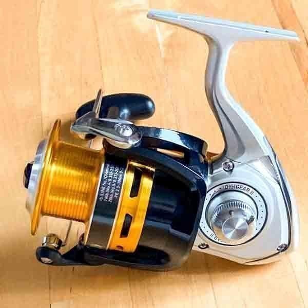 Daiwa Spinning Reel Crest 4000A (Overseas Specification)